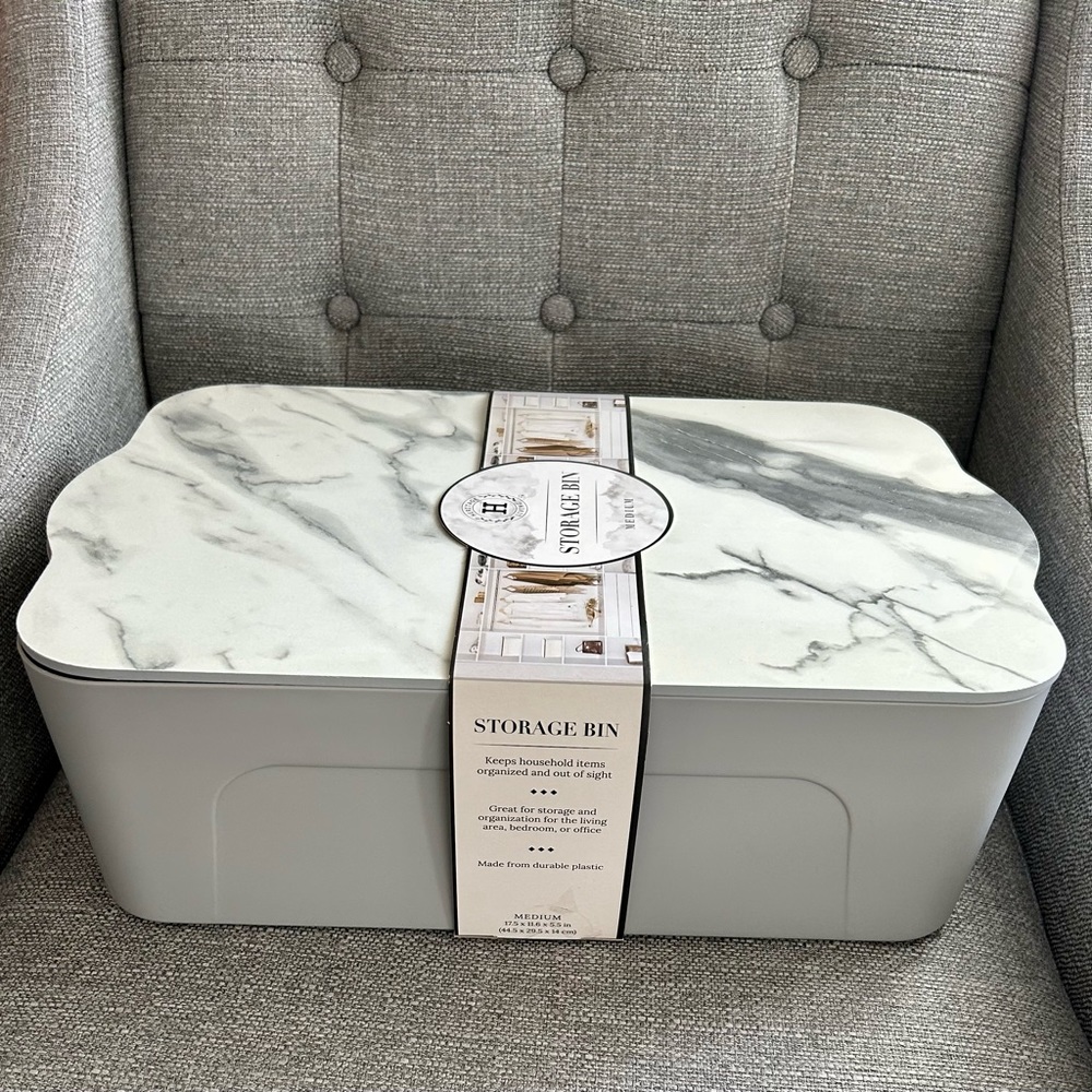 Medium Storage Bin with Marble Lid